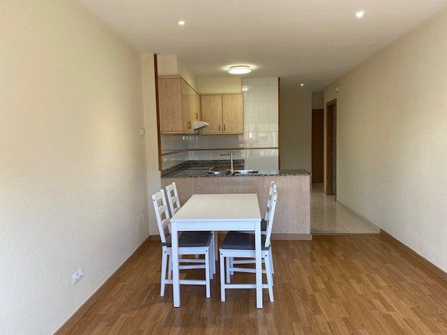 Cuina de Pis en venda en Igualada amb Calefacció, Terrassa i Balcó