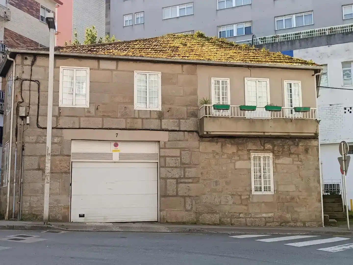 Vista exterior de Pis en venda en Pontevedra Capital  amb Balcó