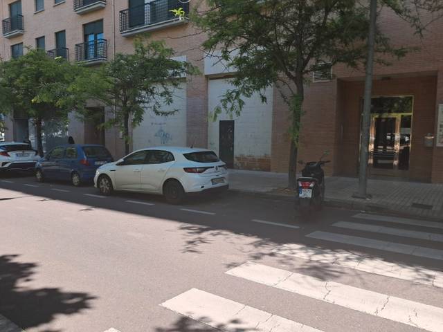 Local comercial en Alquiler en Paseo Condes de Barcelona en Maria Auxiliadora - Barriada de Llera