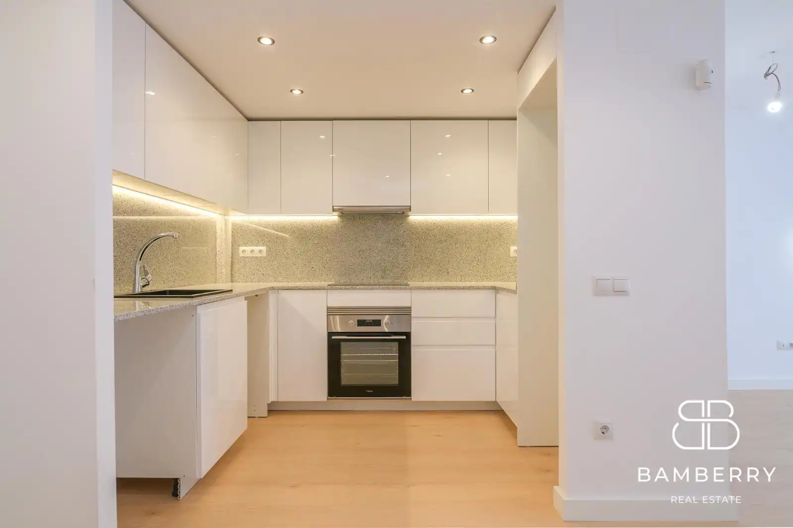 Kitchen of Flat for sale in Sant Boi de Llobregat  with Parquet flooring