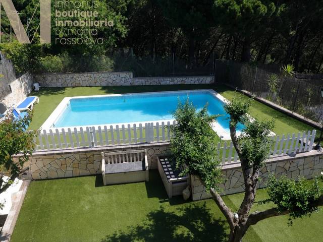 Casa-chalet en Venta en Calella