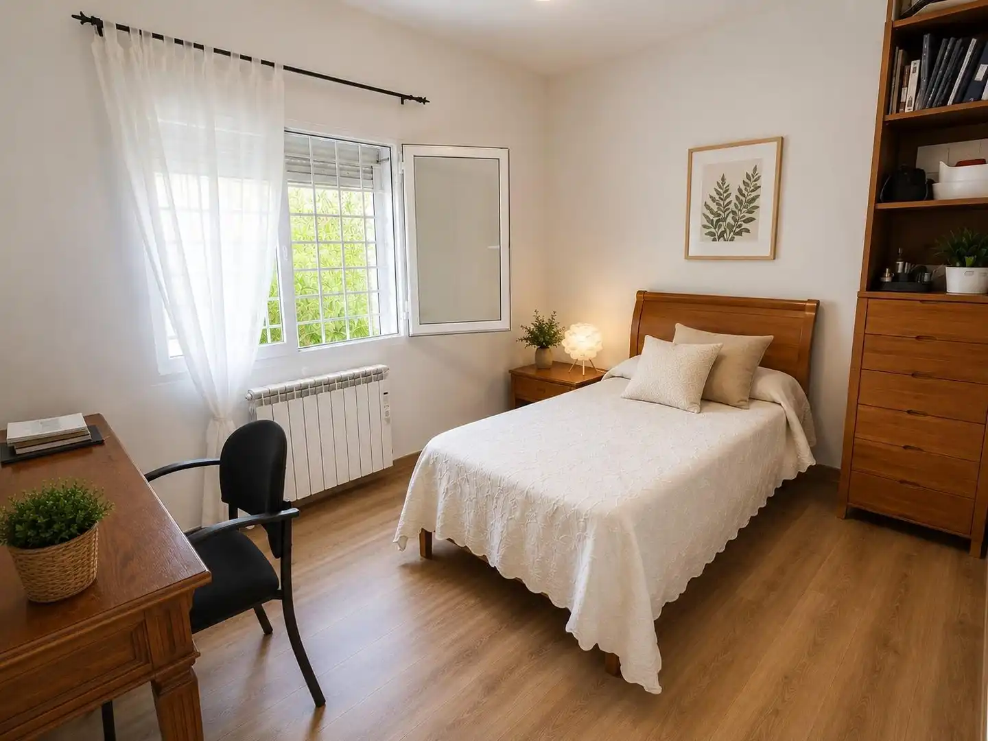 Habitación de Casa o chalet en venta en El Campello con Aire acondicionado, Calefacción y Jardín privado