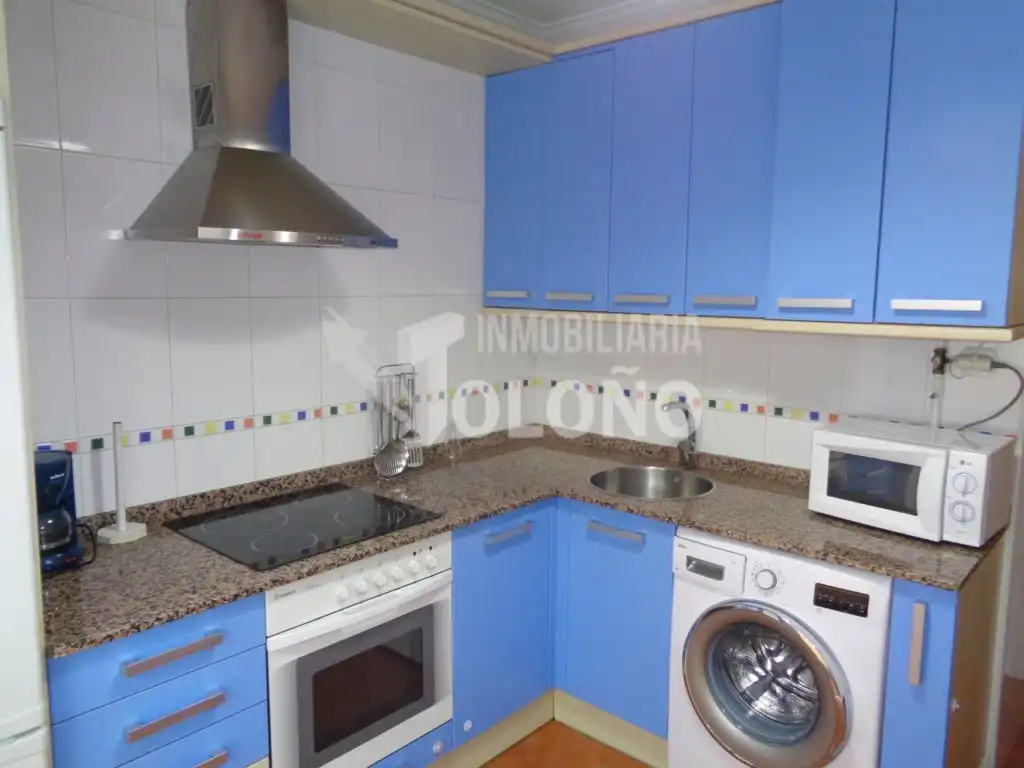 Cocina de Apartamento en venta en Haro con Calefacción, Parquet y Trastero