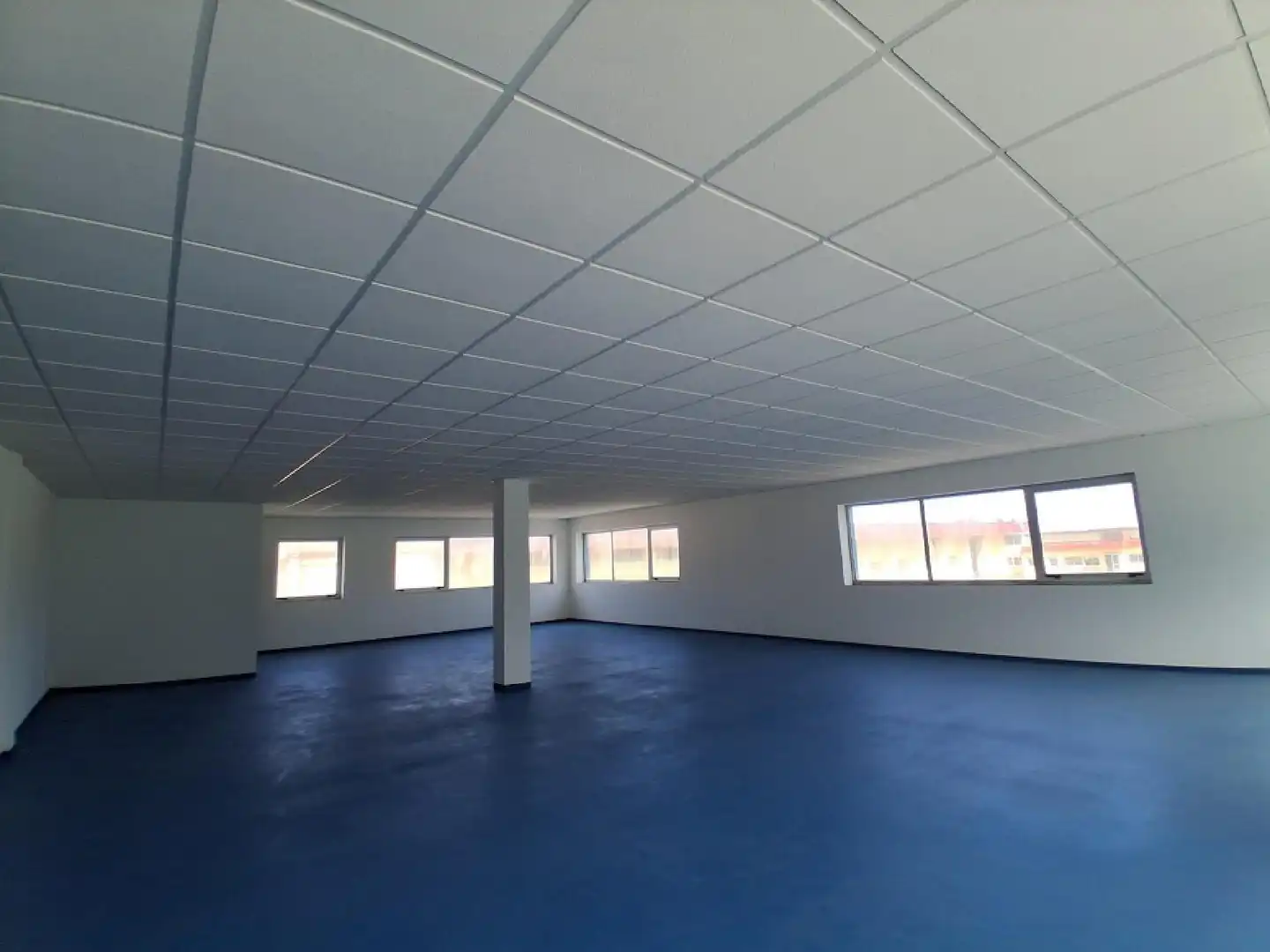 Local comercial en venta en Suevos, imagen 2