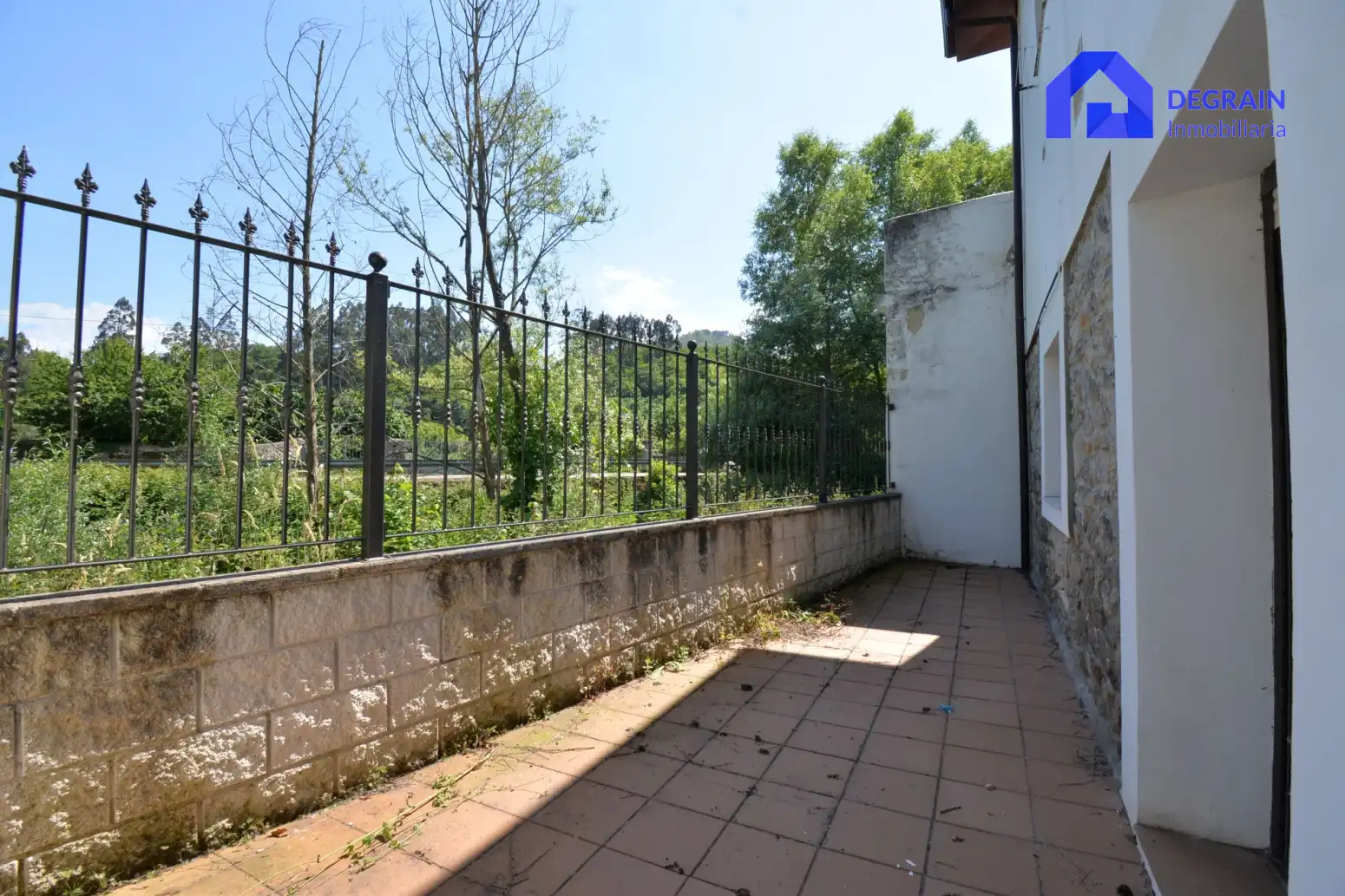 Jardín de Casa o chalet en venta en Salas con Calefacción, Terraza y Trastero