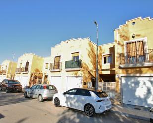 Vista exterior de Dúplex en venda en Níjar amb Aire condicionat, Terrassa i Balcó