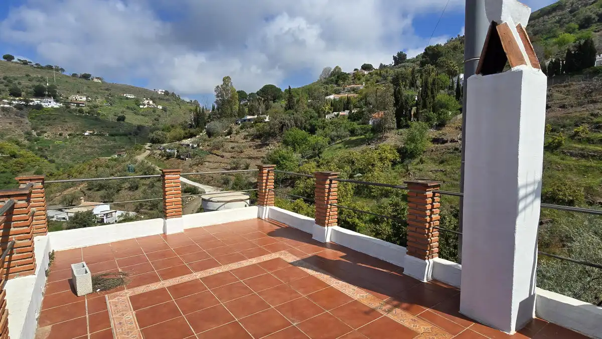 Casa rústica amb jardí en venda a Cómpeta, imagen 34