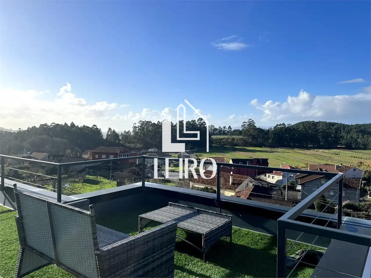 Terrassa de Casa o xalet en venda en Vilagarcía de Arousa amb Aire condicionat, Jardí privat i Terrassa