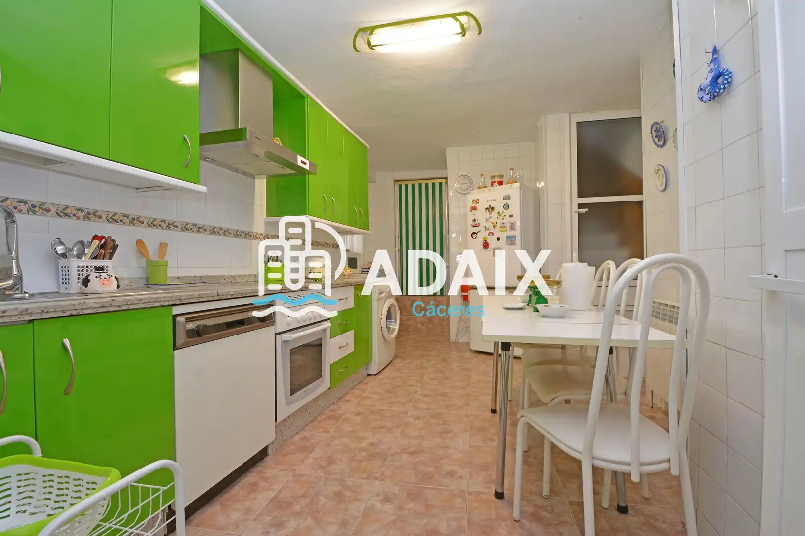 Cocina de Casa adosada en venta en Aldea del Cano con Calefacción, Terraza y Trastero