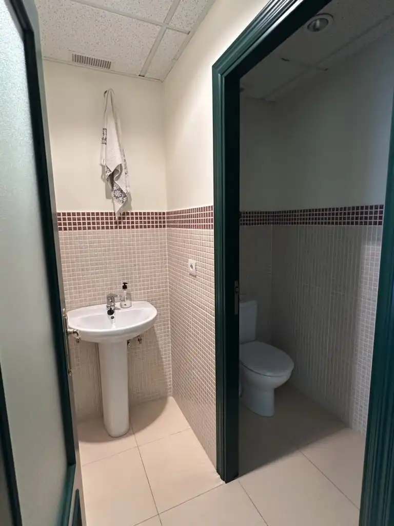 Business premises to rent in Calle Tirso de Molina, imagen 5