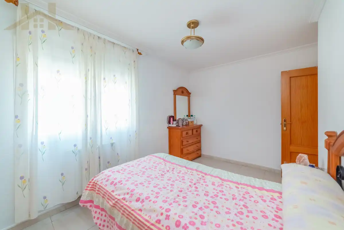Habitación de Casa adosada en venta en Seseña con Calefacción