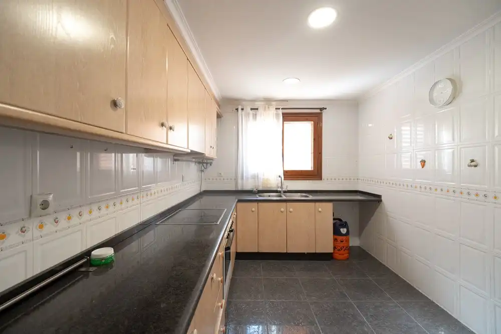 Cocina de Casa o chalet en venta en Chiva con Jardín privado, Terraza y Piscina