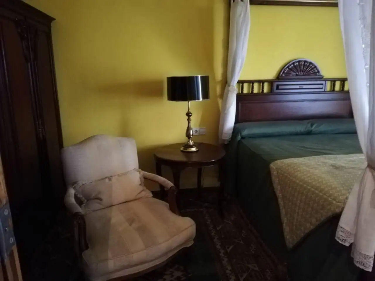 Habitación de Piso de alquiler en Vilagarcía de Arousa con Calefacción, Parquet y Amueblado