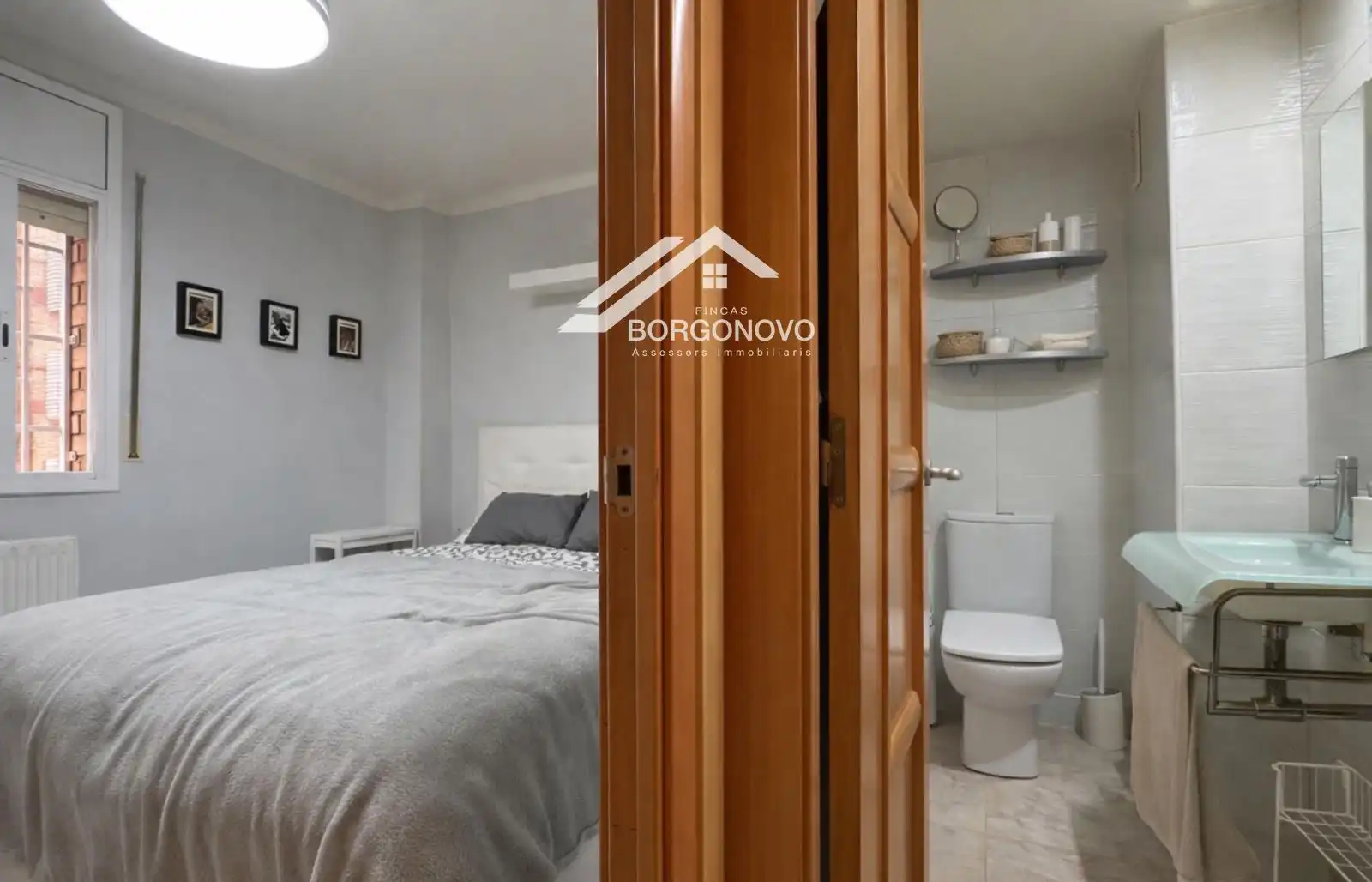 Schlafzimmer von Wohnung zum Verkauf in Barcelona mit Klimaanlage, Heizung und Terrasse