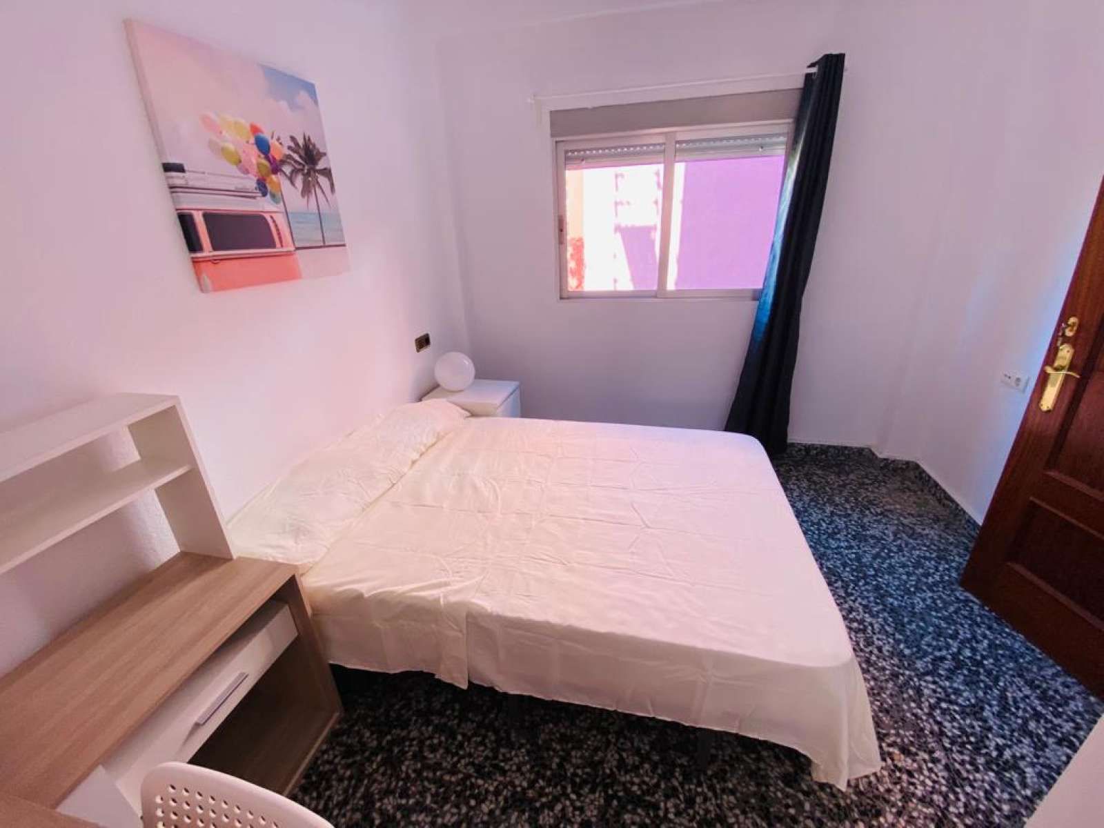 Flat to share in La Creu Coberta
