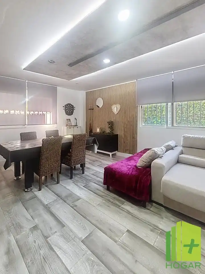 Sala d'estar de Casa o xalet en venda en La Guardia de Jaén amb Aire condicionat, Jardí privat i Terrassa
