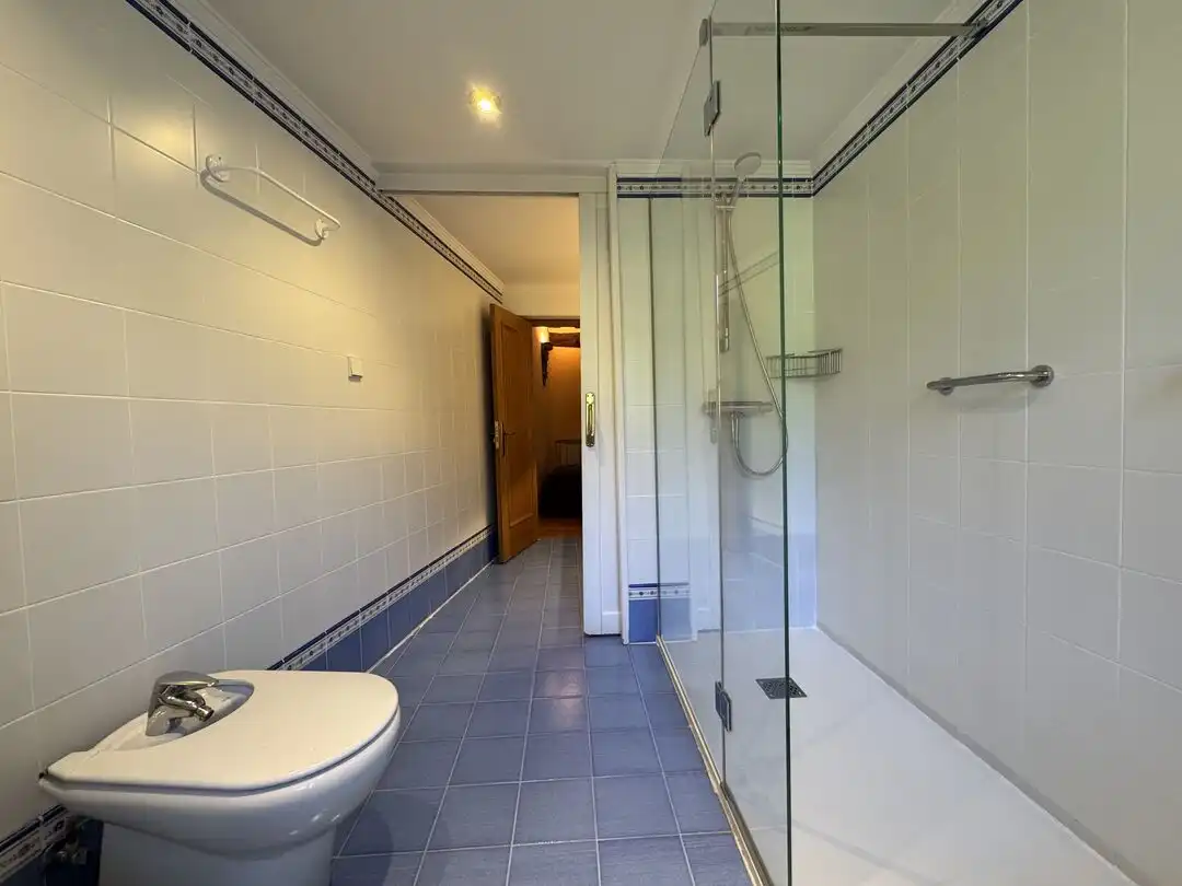 Baño de Piso en venta en Antzuola con Calefacción, Jardín privado y Terraza