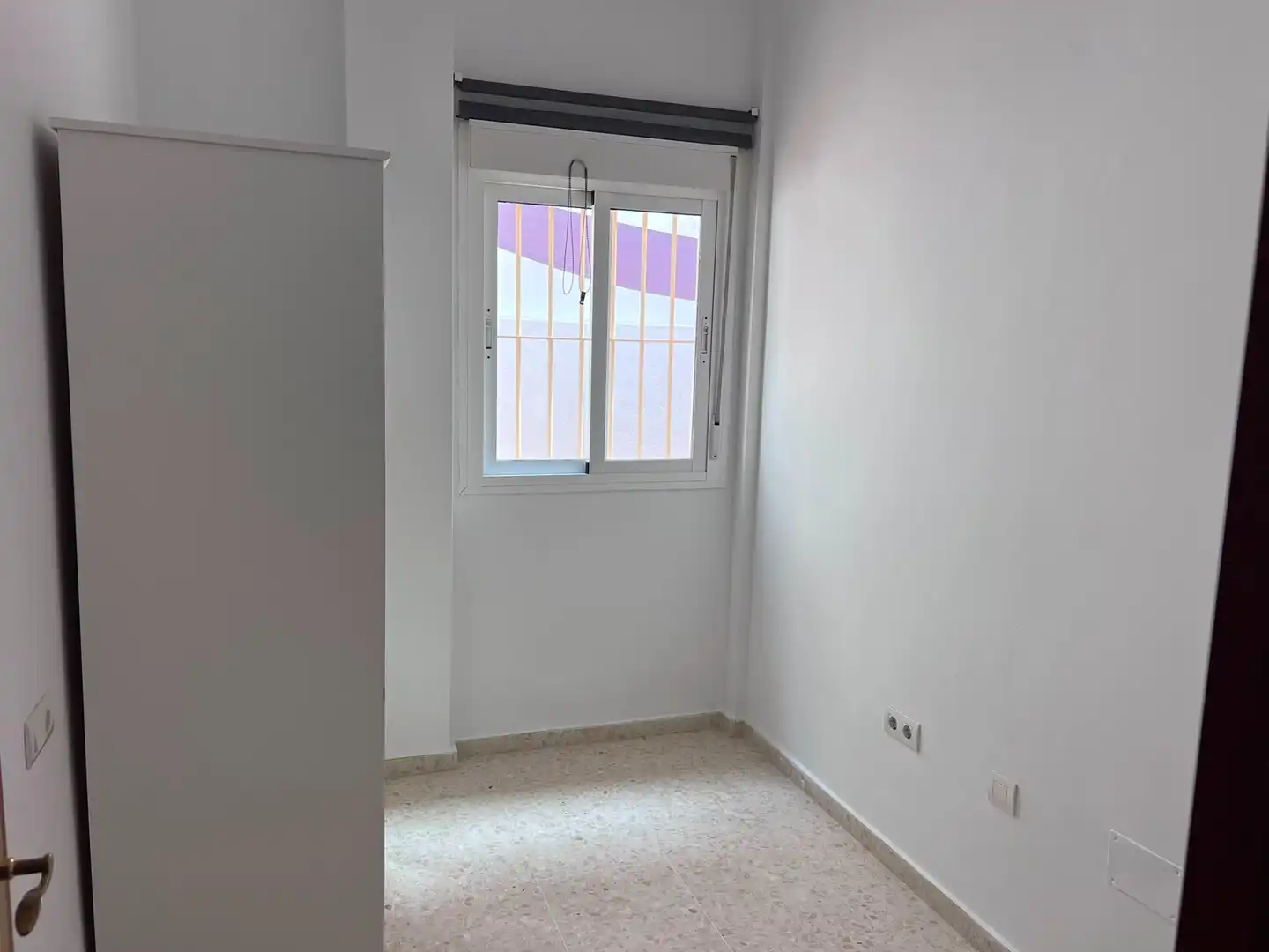 Bedroom of Flat for sale in Rota  with Air Conditioner