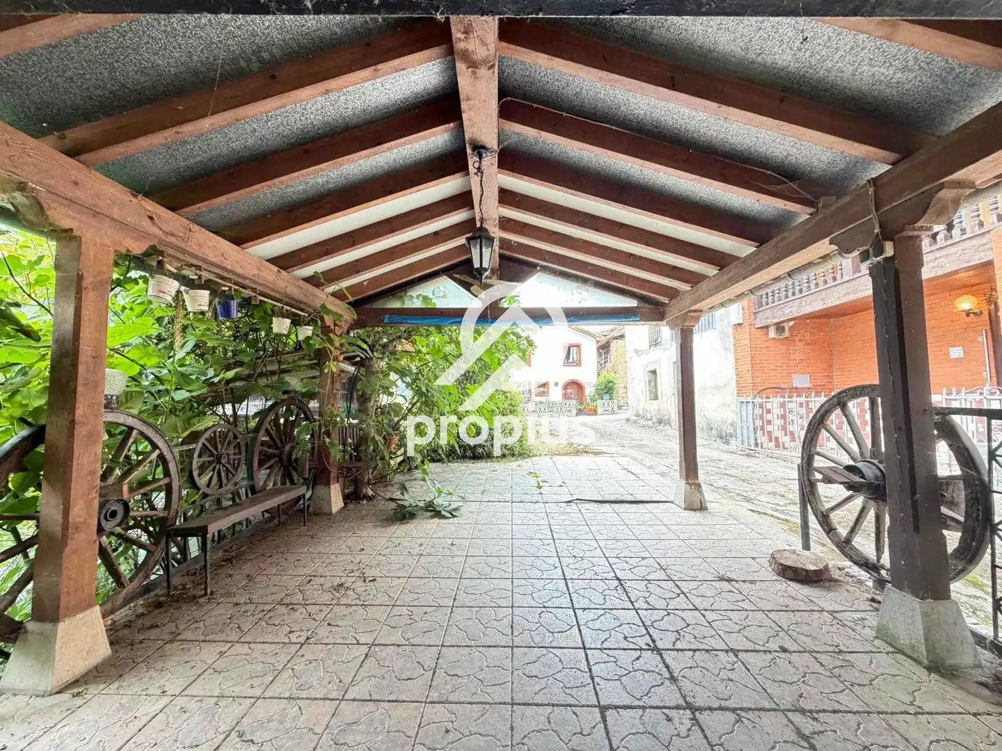 Terrassa de Casa adosada en venda en Llanes amb Calefacció, Terrassa i Traster