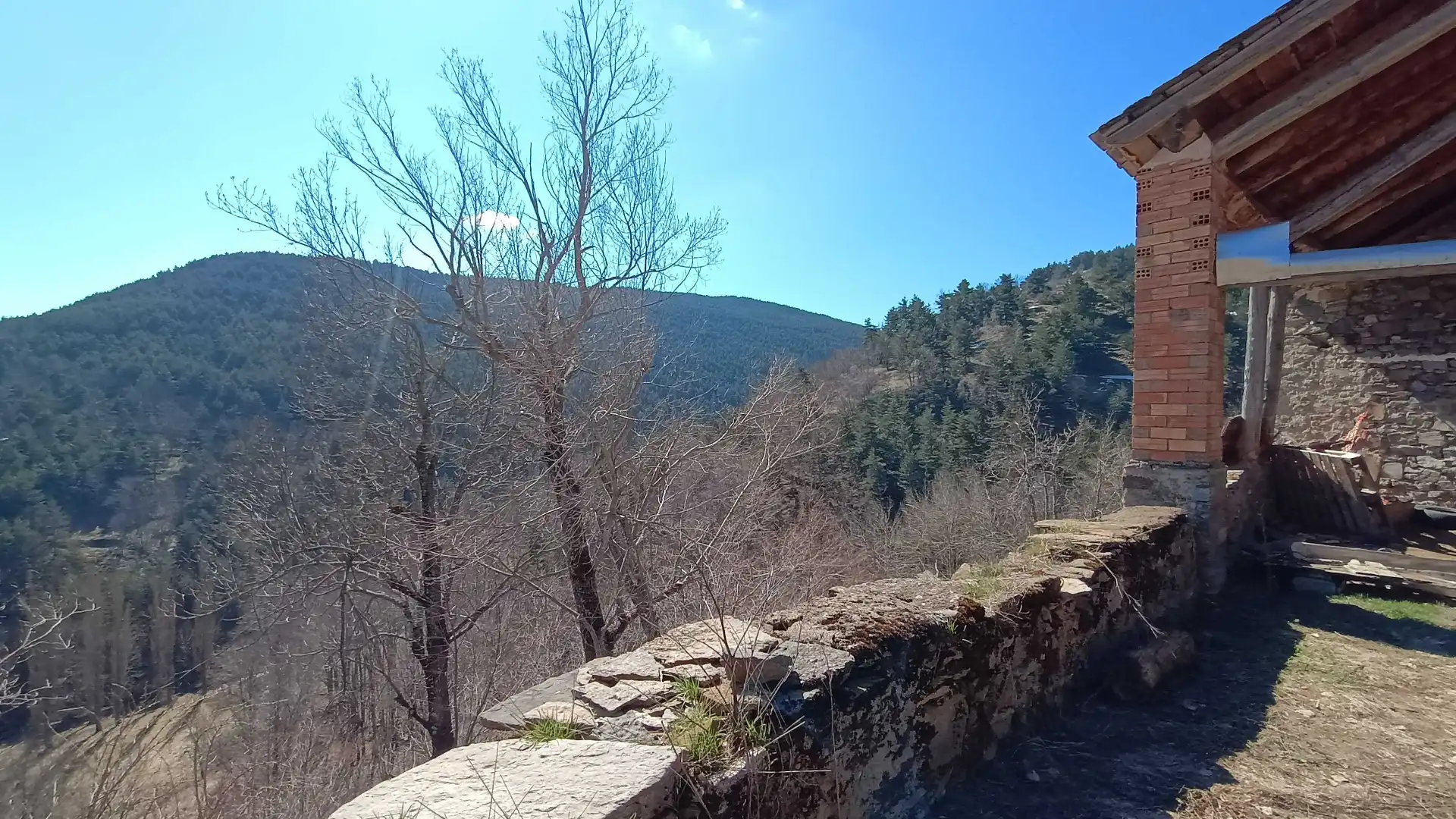Vista exterior de Finca rústica en venda en Soriguera amb Balcó