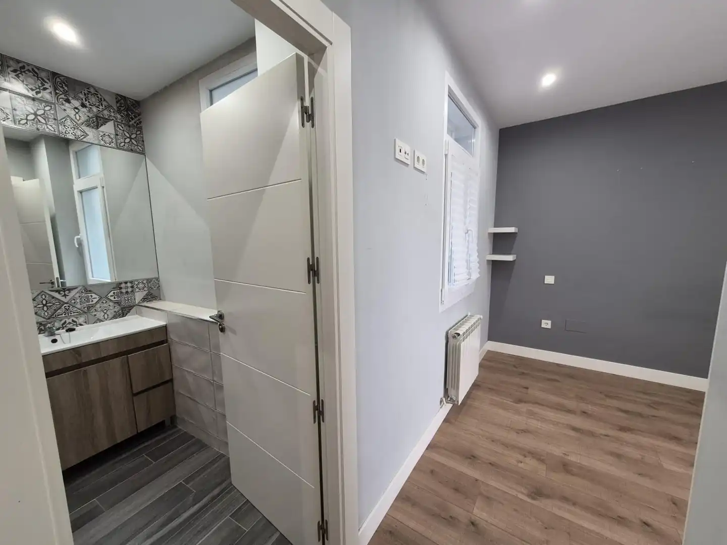 Baño de Piso en venta en Valladolid con Calefacción, Terraza y Balcón