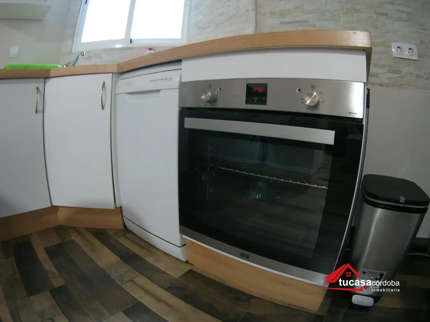 Kitchen of Flat for sale in Córdoba  with Air Conditioner and Furnished