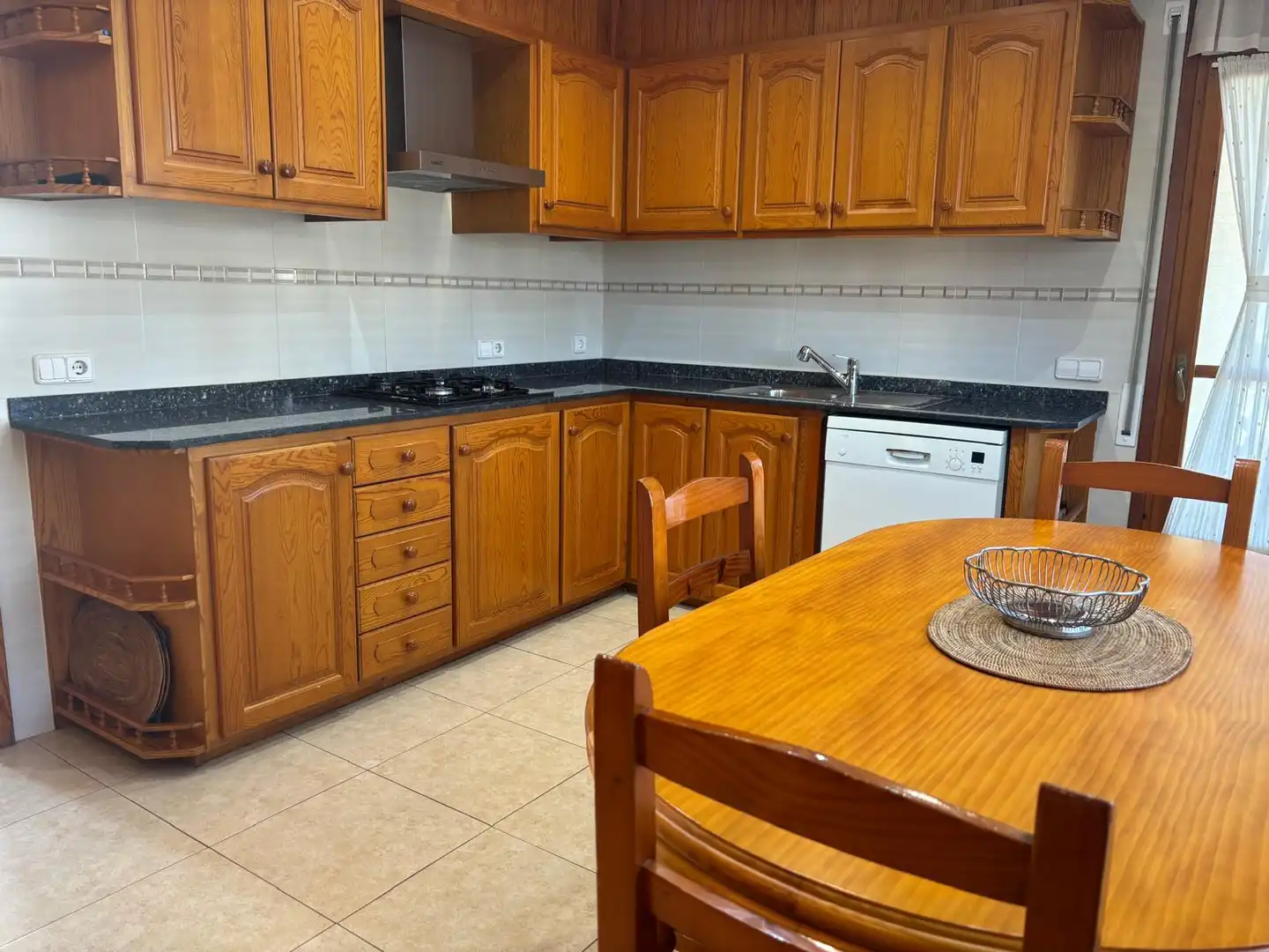 Cocina de Casa o chalet en venta en Deltebre con Aire acondicionado, Calefacción y Jardín privado