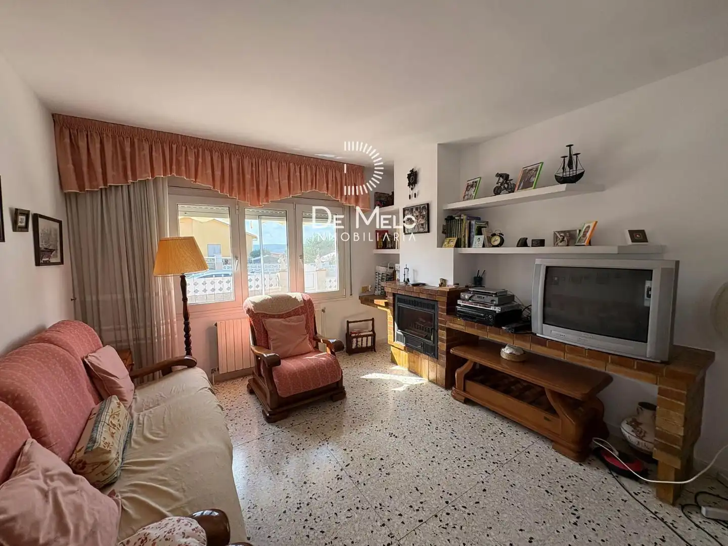 Sala d'estar de Casa o xalet en venda en Bellvei amb Aire condicionat, Calefacció i Terrassa