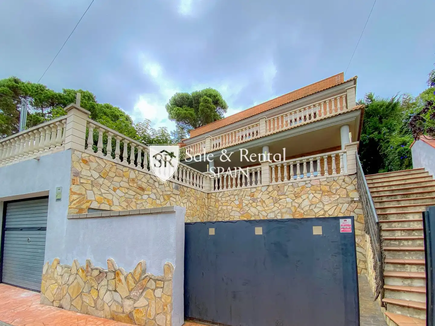 Vista exterior de Casa o xalet en venda en Lloret de Mar amb Aire condicionat, Calefacció i Jardí privat
