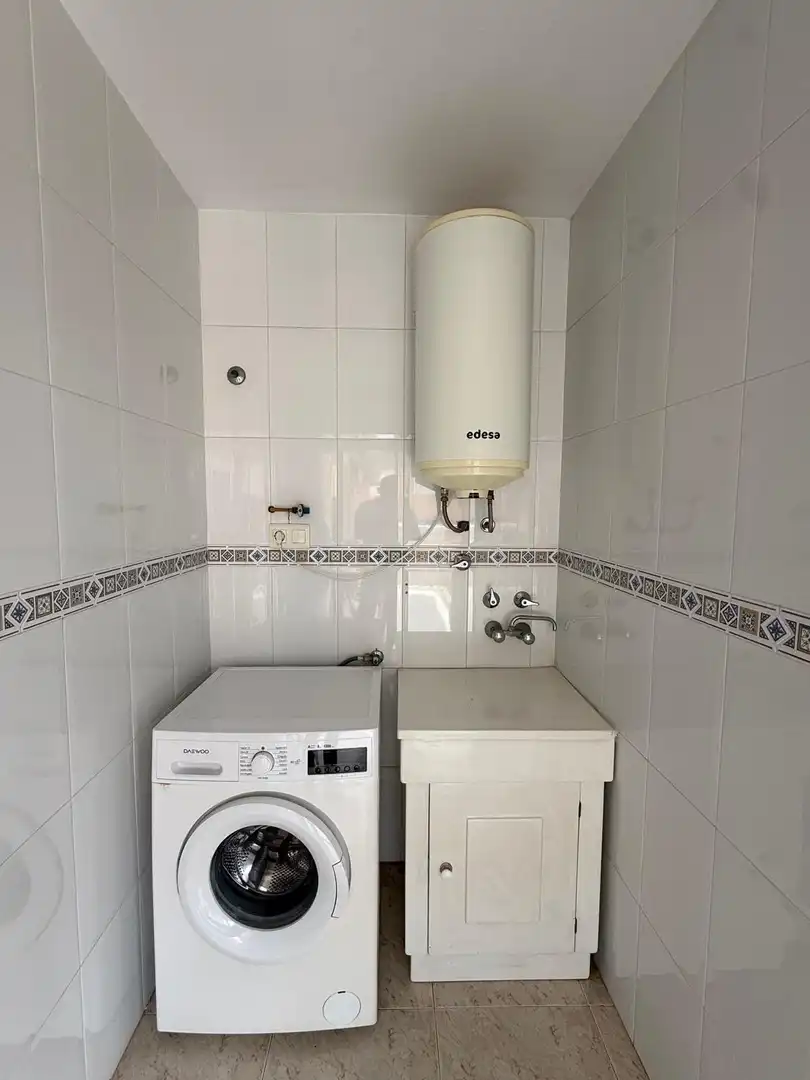 Baño de Piso de alquiler en Águilas con Aire acondicionado, Terraza y Amueblado