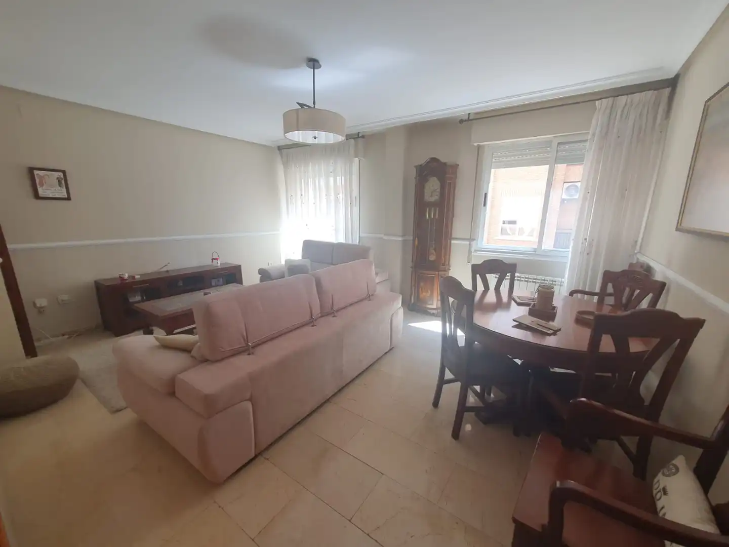 Sala d'estar de Pis en venda en Puertollano amb Calefacció, Parquet i Moblat