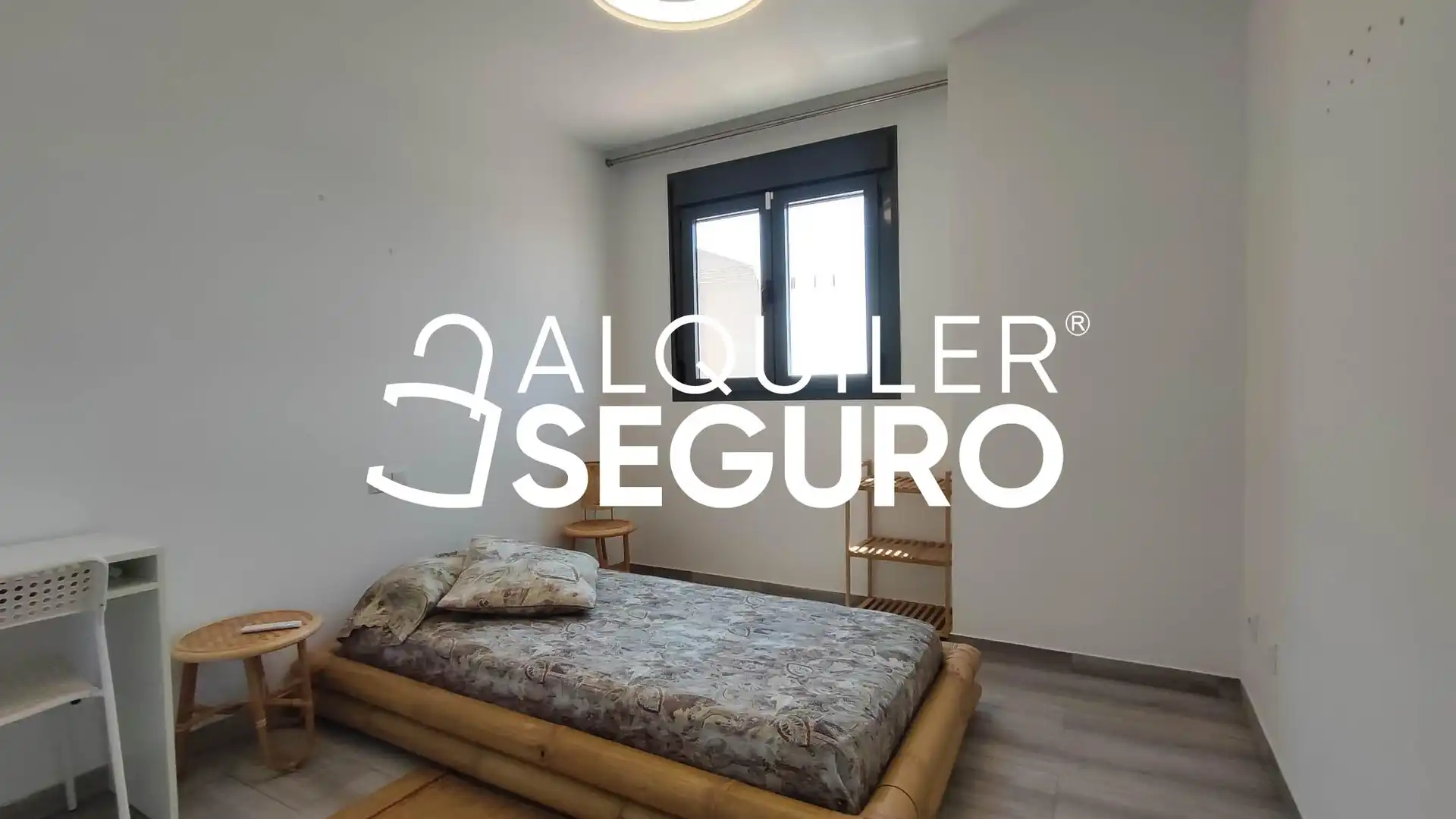Schlafzimmer von Dachboden zur Miete in Sagunto / Sagunt mit Klimaanlage, Terrasse und Abstellraum