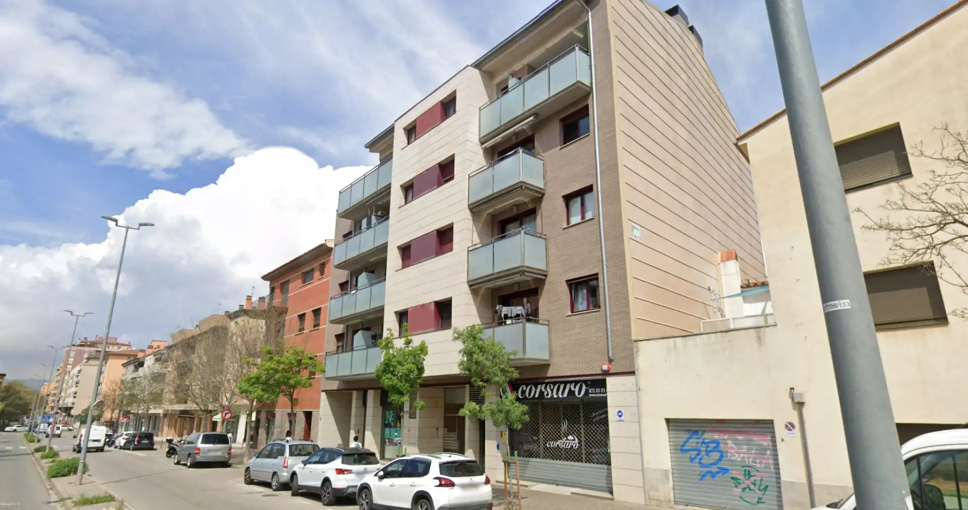 Vista exterior de Pis en venda en Girona amb Aire condicionat, Terrassa i Moblat