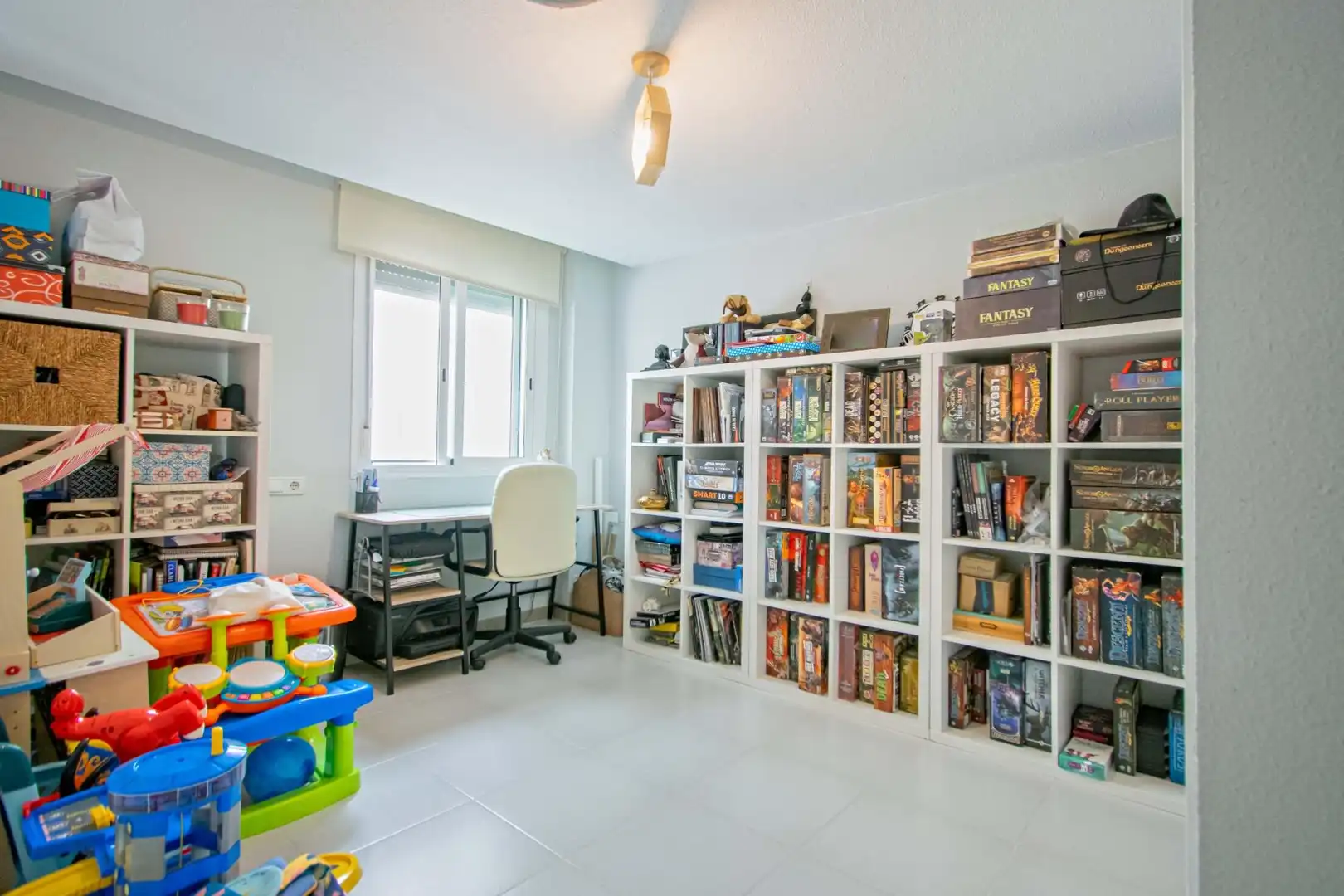 Maisonette zum Verkauf in Sevilla mit Klimaanlage, Heizung und Terrasse