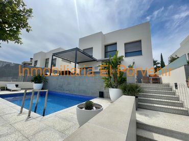 Villa con piscina in vendita a El Vedat - Santa Apolonia