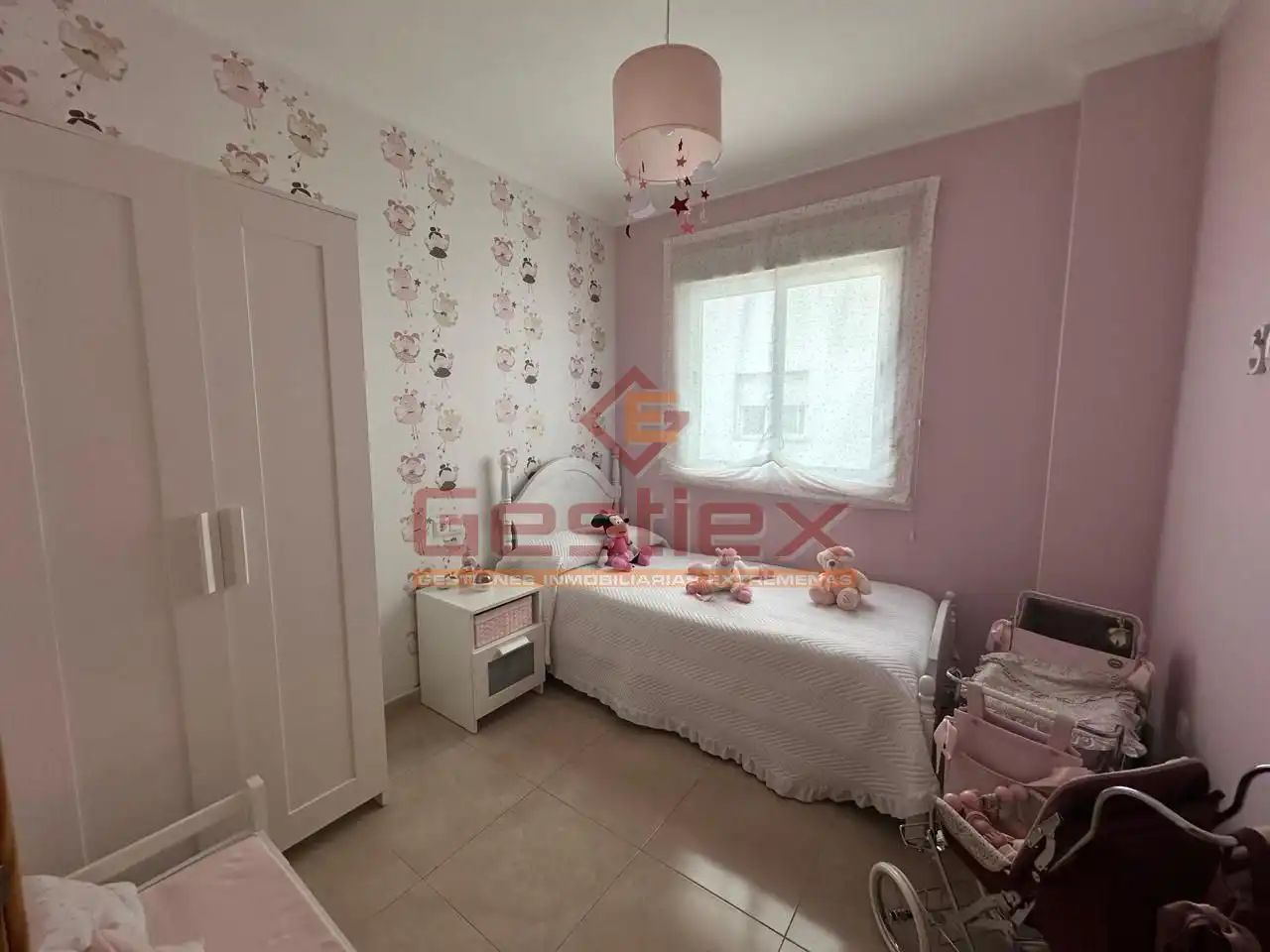 Habitación de Piso en venta en Almendralejo con Aire acondicionado