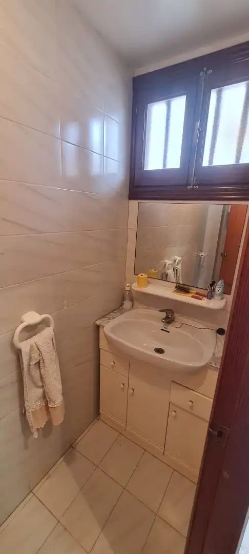 Badezimmer von Einfamilien-Reihenhaus zum Verkauf in Alcalà de Xivert mit Klimaanlage, Terrasse und Möbliert