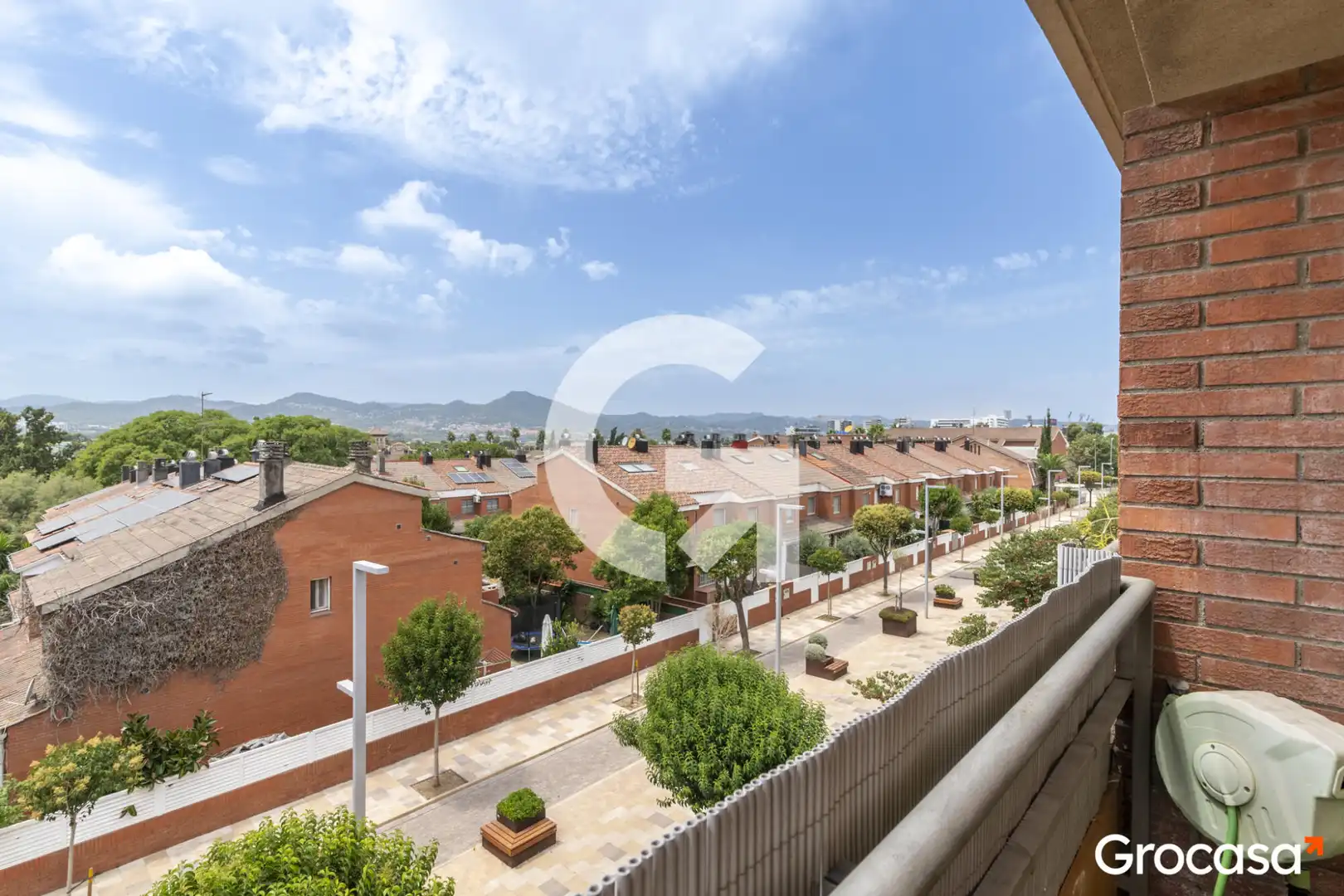 Terraza de Casa adosada en venta en Sant Joan Despí con Aire acondicionado, Calefacción y Terraza