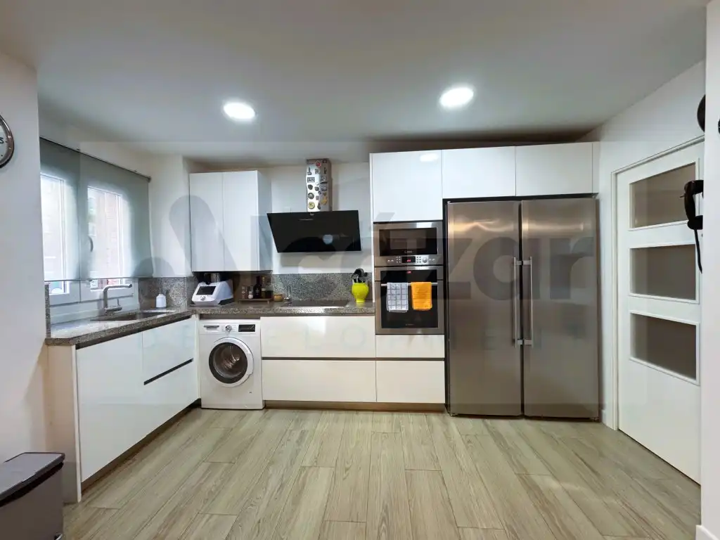 Cocina de Piso en venta en Sevilla con Aire acondicionado, Calefacción y Terraza