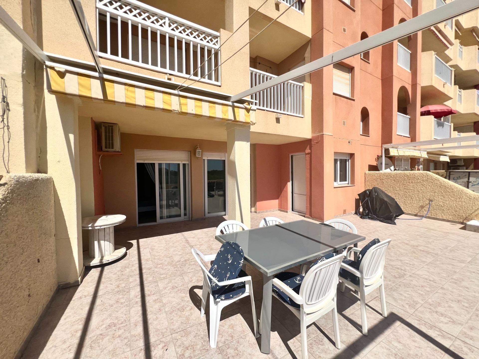Terrassa de Apartament en venda en La Manga del Mar Menor amb Aire condicionat, Jardí privat i Terrassa