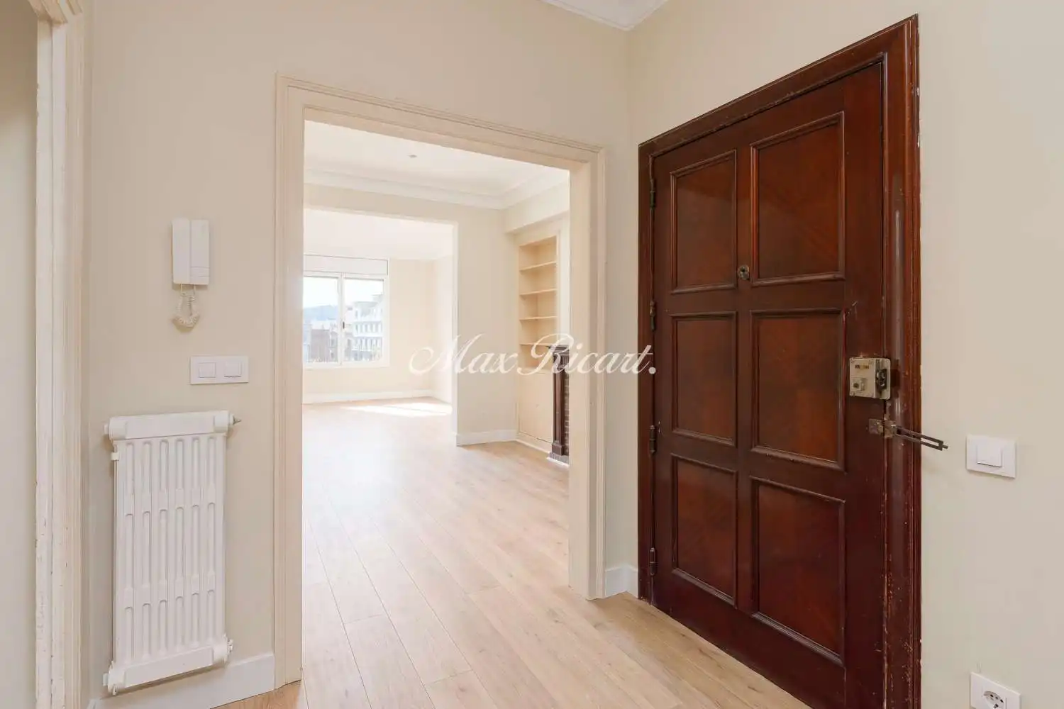 Flat for rent in Barcelona  with Air Conditioner, Heating and Terrace