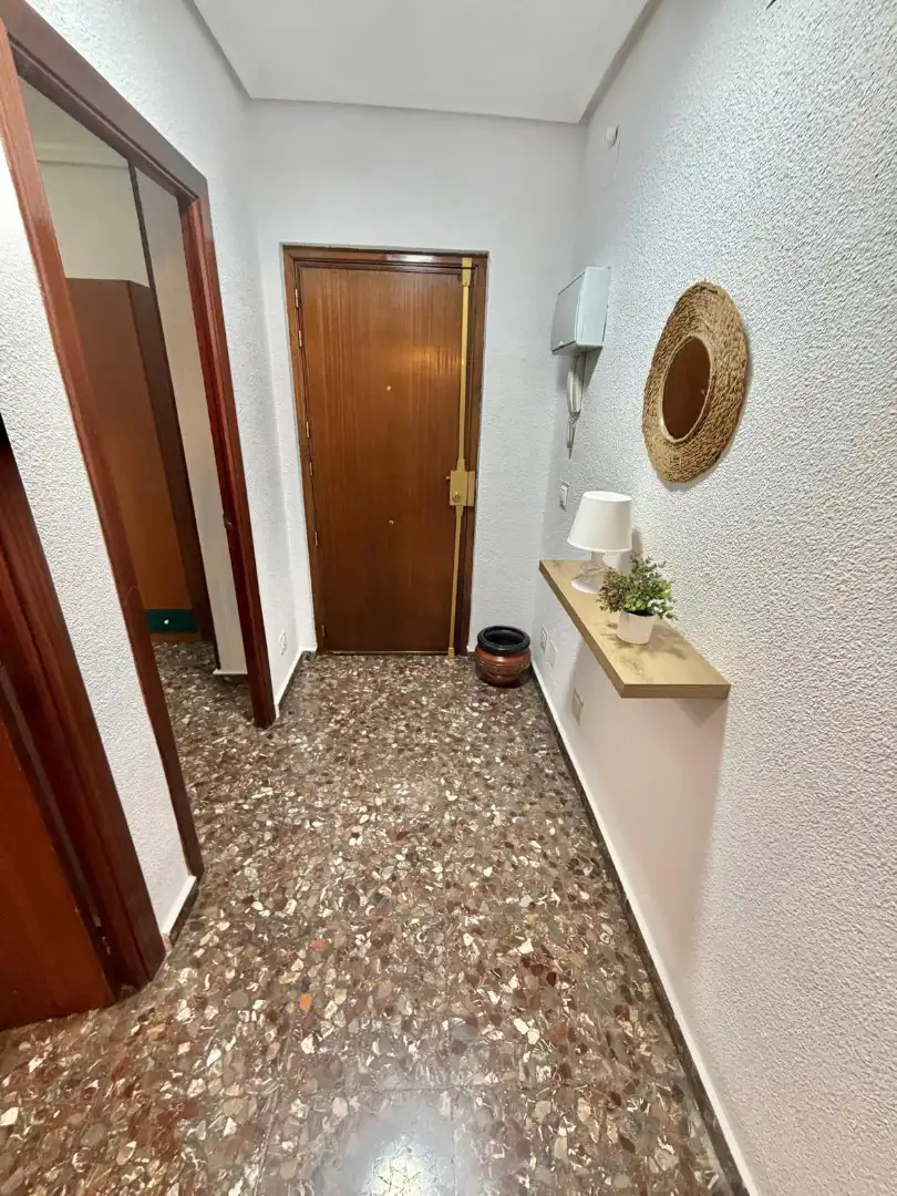 Flat for rent in Jaén  with Air Conditioner, Terrace and Furnished