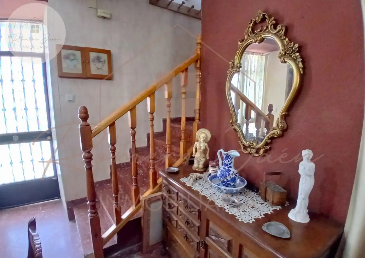 Casa o xalet en venda en Jaén amb Calefacció, Traster i Moblat
