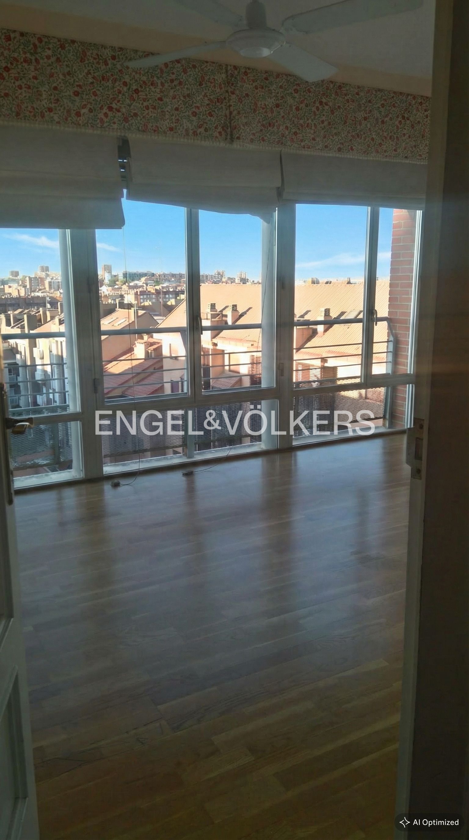 Balcony of Apartment to rent in  Madrid Capital  with Air Conditioner, Heating and Furnished