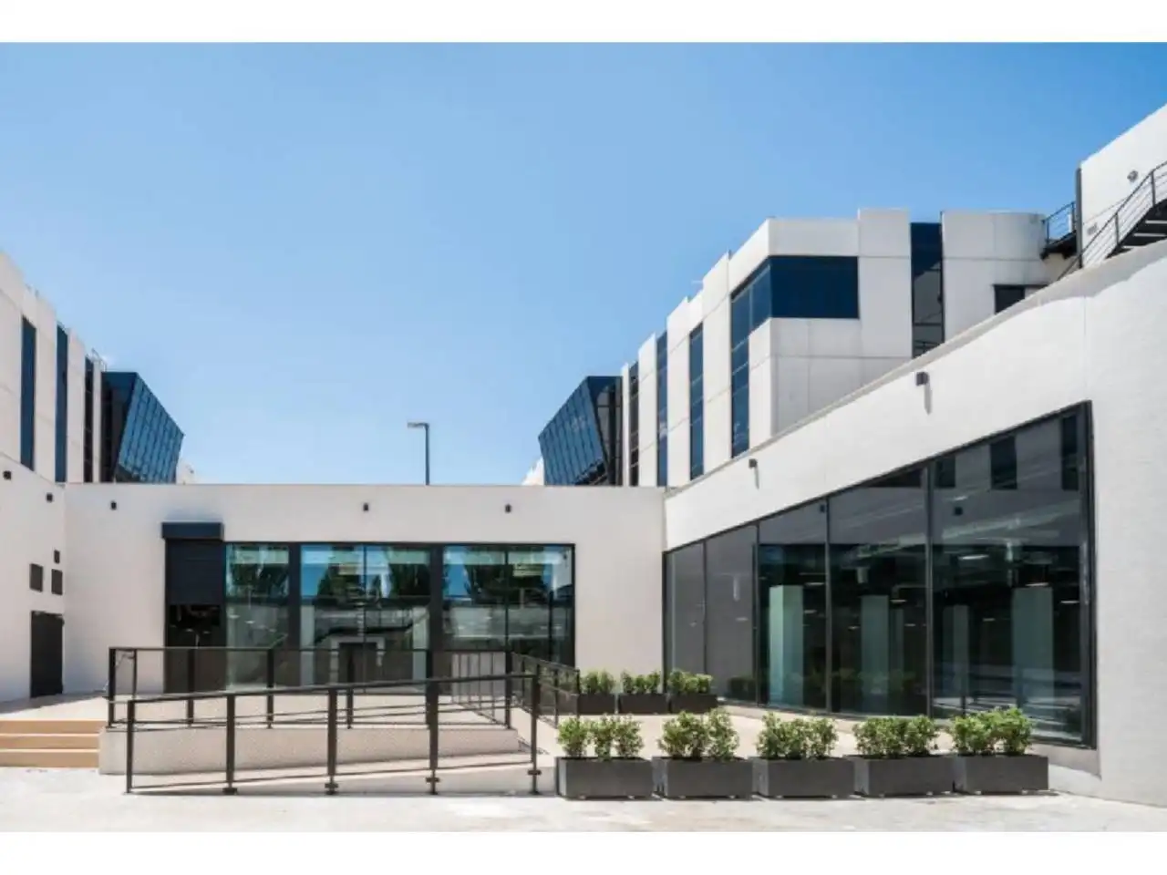 Außenansicht von Büro zur Miete in Pozuelo de Alarcón mit Klimaanlage und Alarm