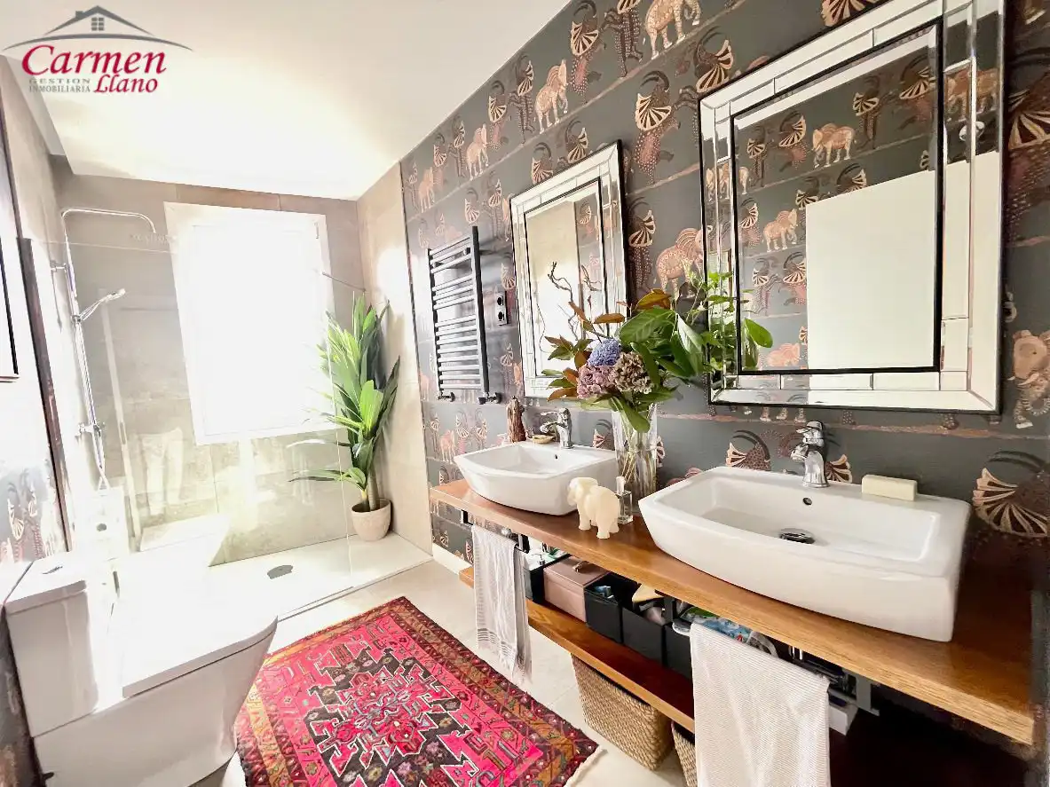 Bathroom of Flat for sale in Getxo   with Heating and Terrace