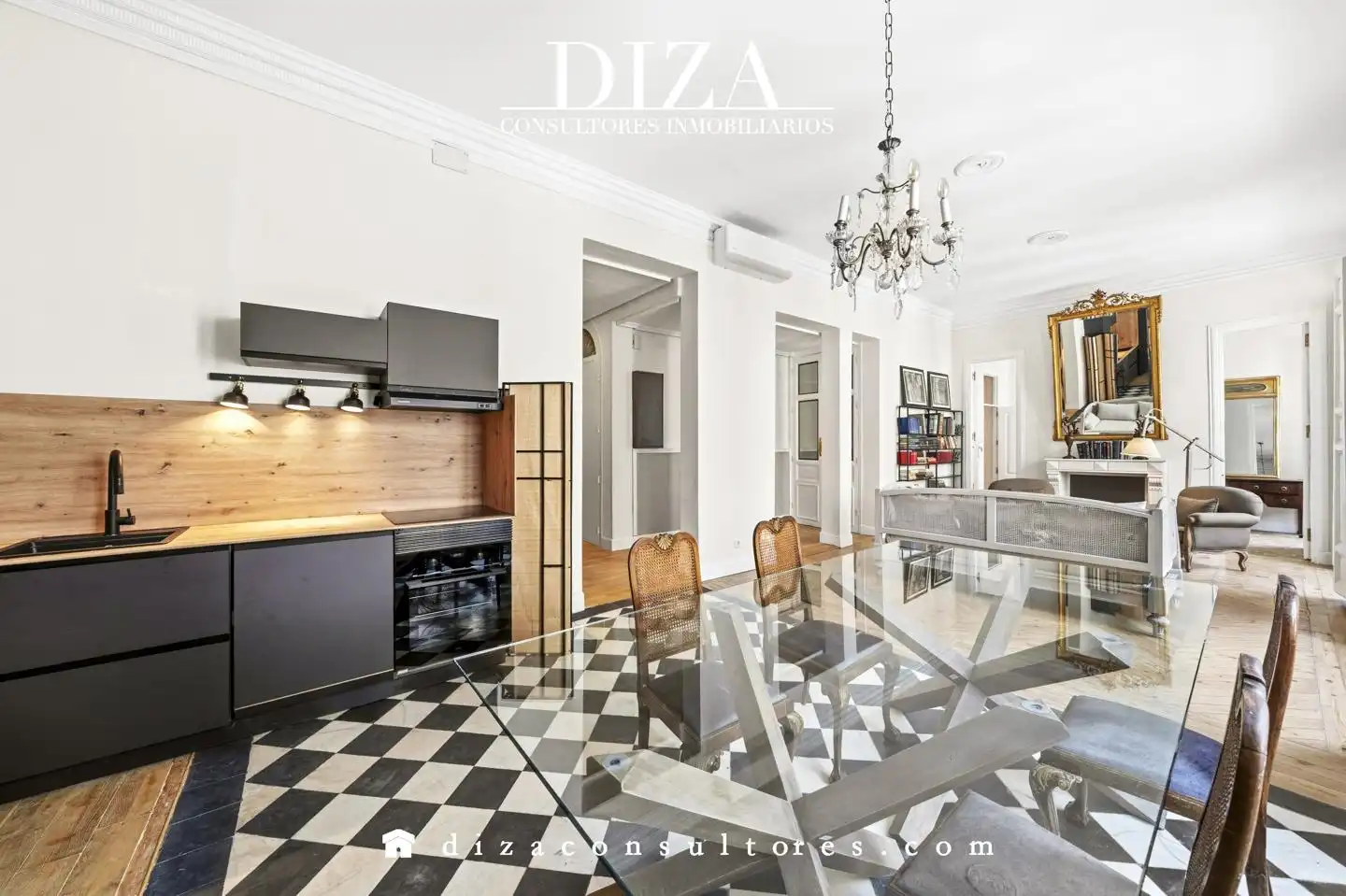 Dining room of Flat for sale in Madrid  with Air Conditioner, Terrace and Furnished