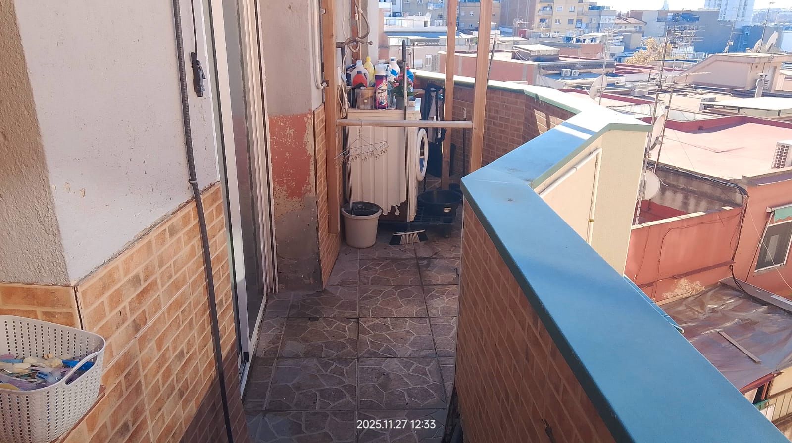 Balcony of Attic for sale in Santa Coloma de Gramenet  with Air Conditioner, Heating and Parquet flooring