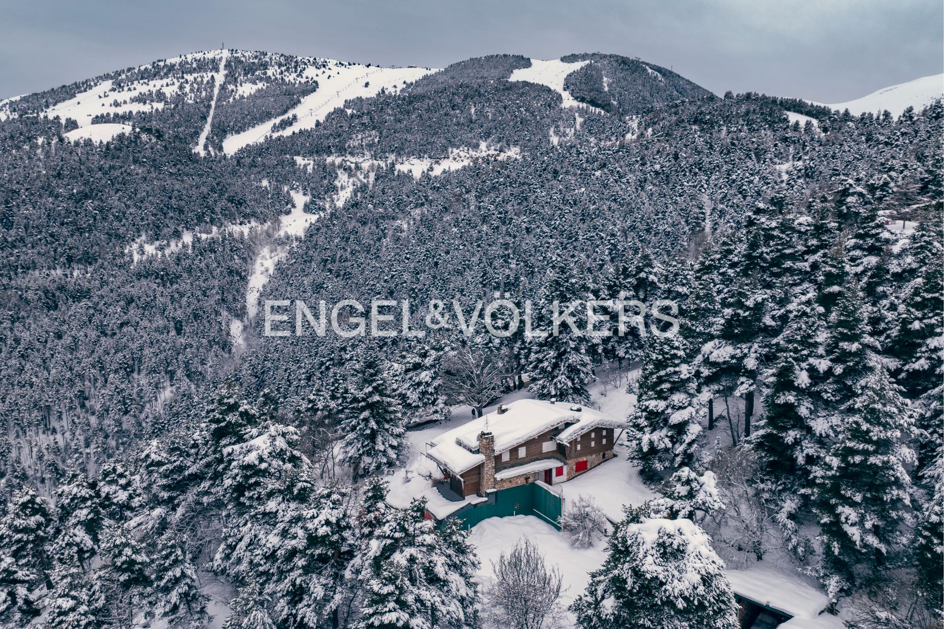 Vista exterior de Casa o chalet en venta en Alp con Calefacción, Jardín privado y Parquet