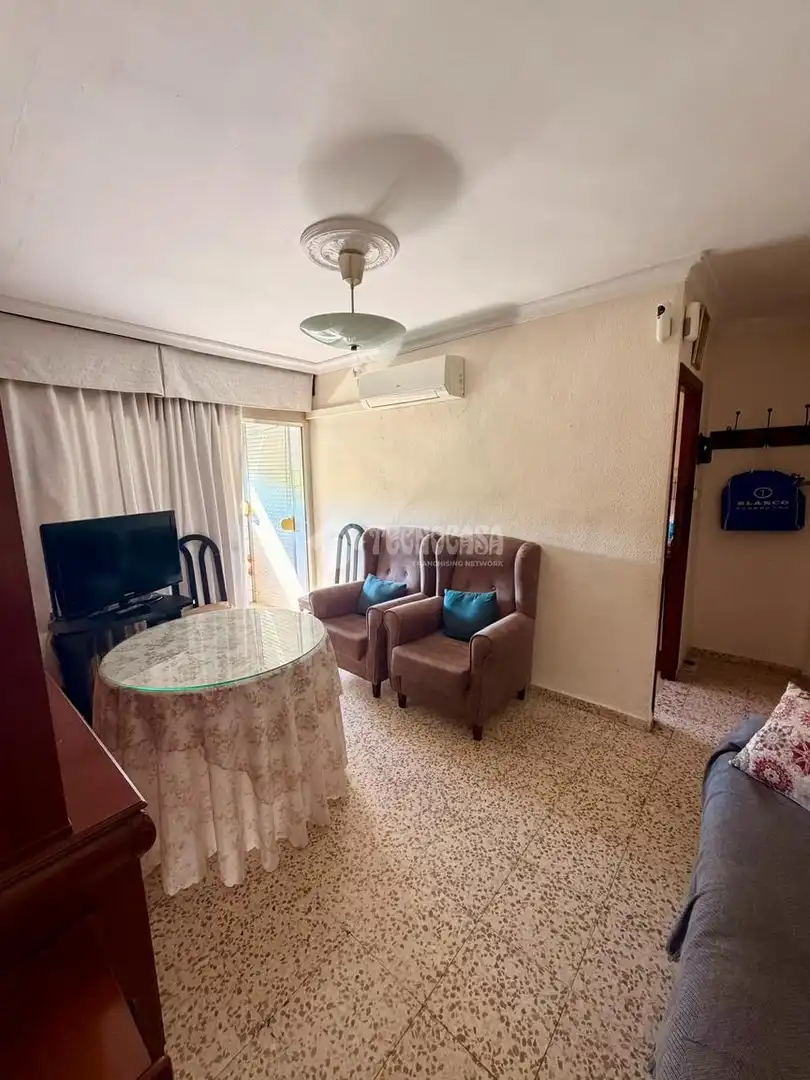 Sala d'estar de Pis en venda en Sevilla amb Calefacció i Terrassa